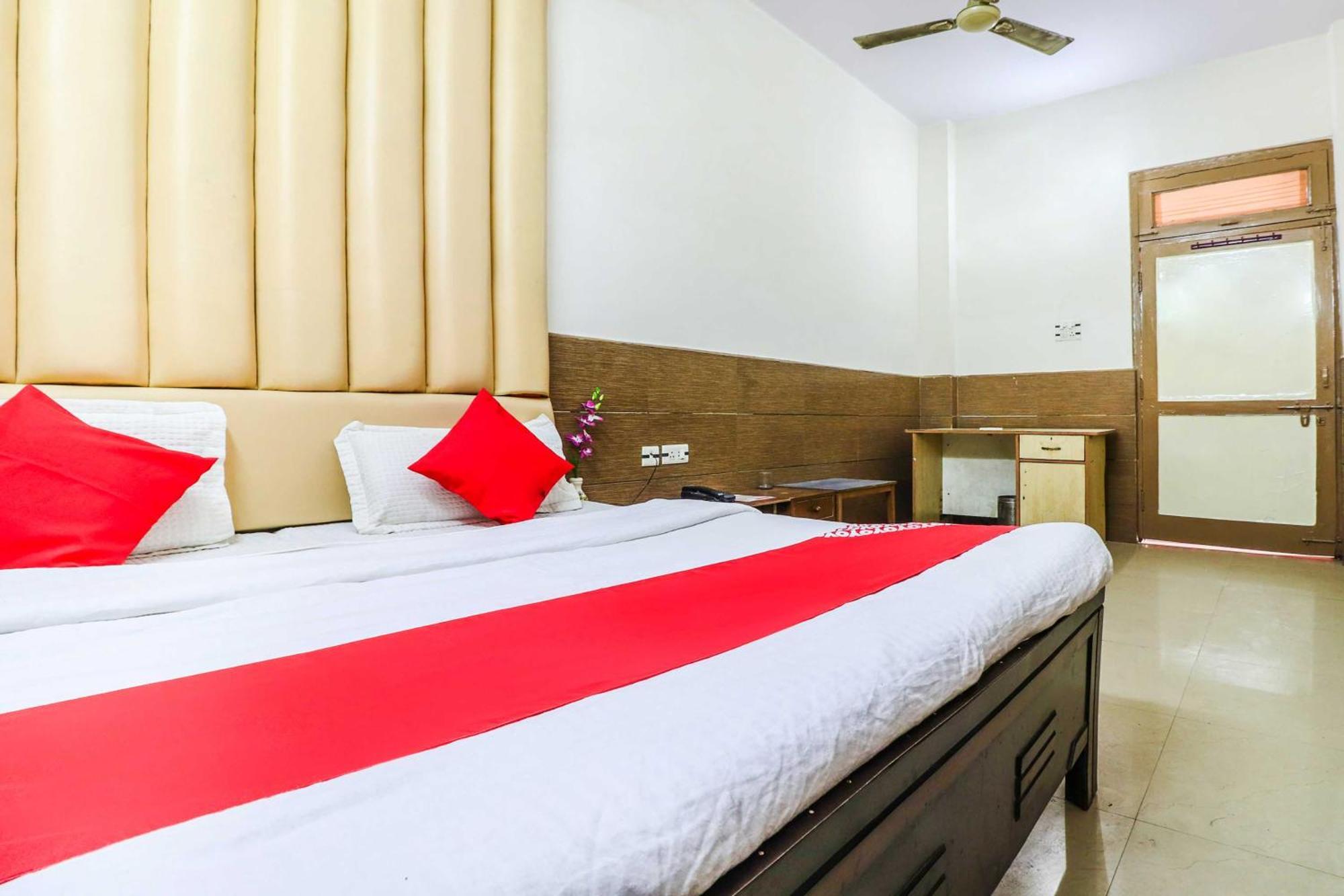Hotel O Prem Chunaria Moradabad Eksteriør billede